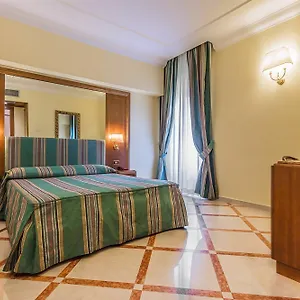 Raeli Noto 3*, Roma Italia